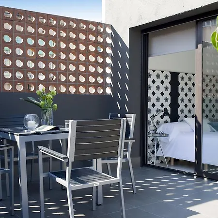 اريك فوكيل البوتيكية - بي سي إن سويتس